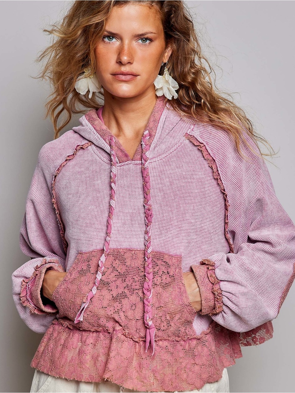 💕POL Pink Lace-Trim Hooded Pullover Top - Picture 3 of 10